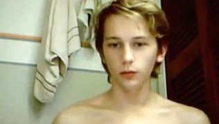 Blond french teen boy jerking off nude on cam